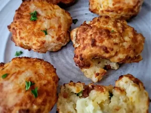 Air-Fryer-Cheese-Scones